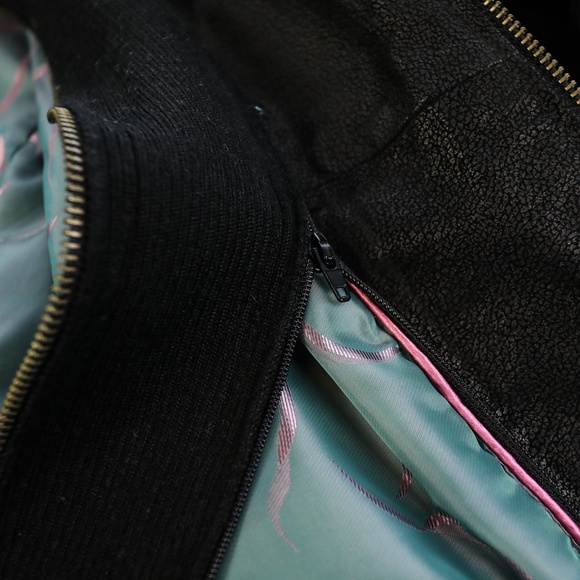 DANIER SHEEP SKIN BOMBER JACKET - Picture 7 of 9